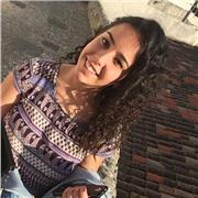 Soy graduada en Educacion Primaria con especialidad de Educación Física